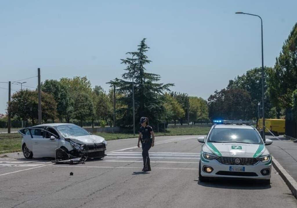 Donna travolta e uccisa a Milano: l’auto era guidata da quattro ragazzini