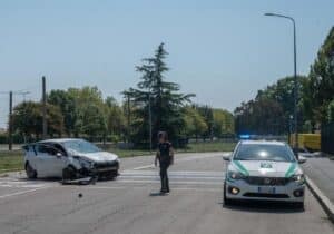 Donna travolta e uccisa a Milano: l’auto era guidata da quattro ragazzini