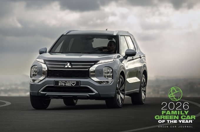Mitsubishi Outlander nominata Family Green Car of the Year 2026