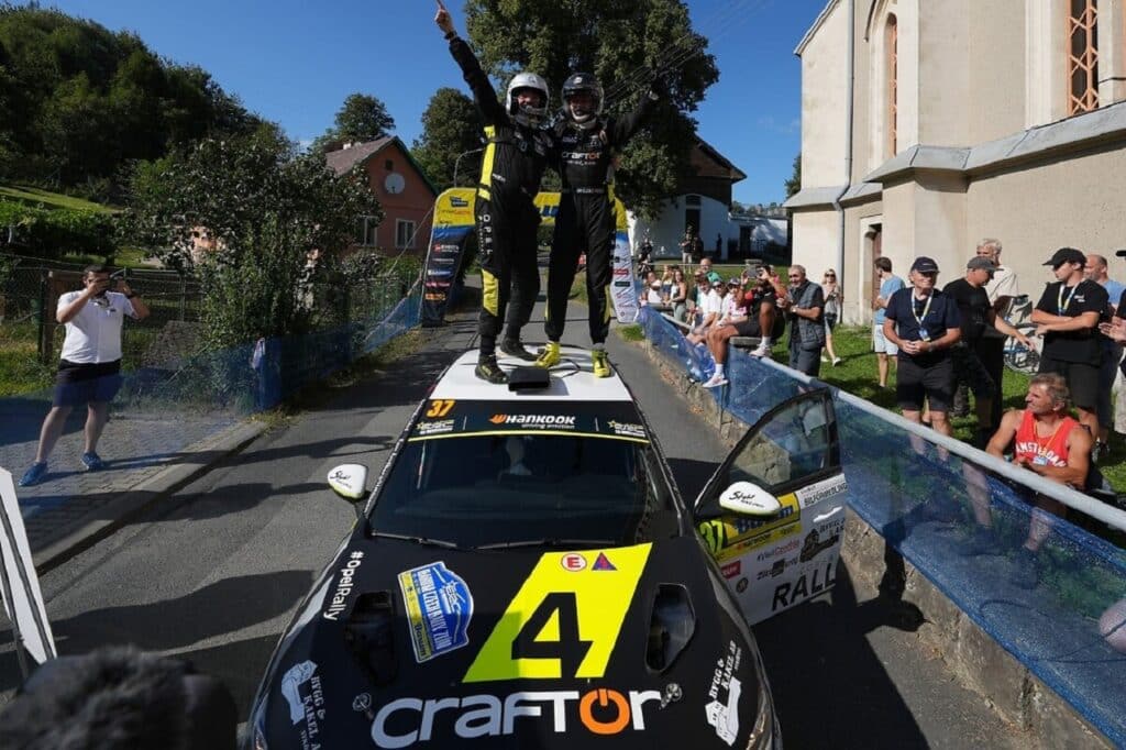 Opel trionfa nel Campionato Europeo Rally Junior con Calle Carlberg