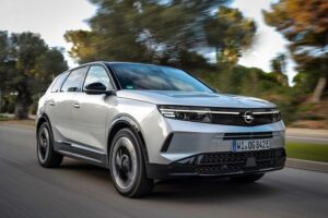 Opel, Florian Huettl: “Grandland Plug-in Hybrid e Astra Sports Tourer Hybrid campioni di efficienza reale”