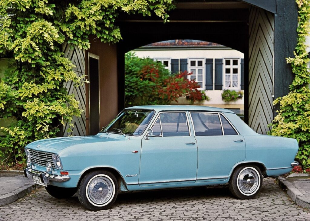 Opel Kadett B festeggia il debutto 60 anni fa
