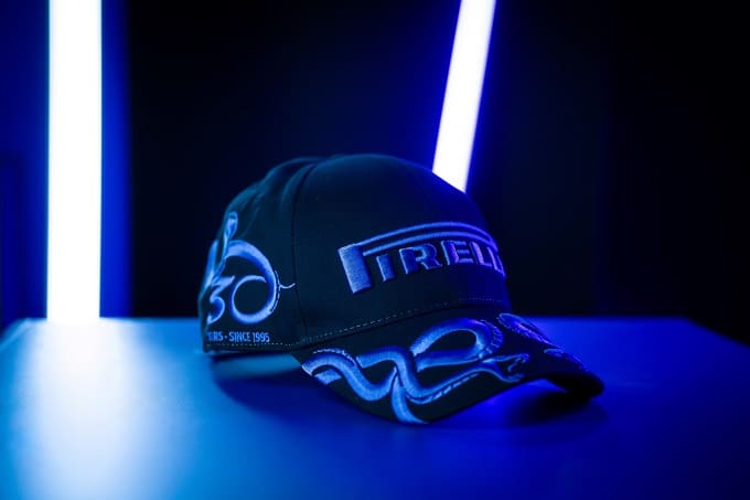 Pirelli e Inter celebrano 30 anni di partnership con un cappellino in edizione limitata