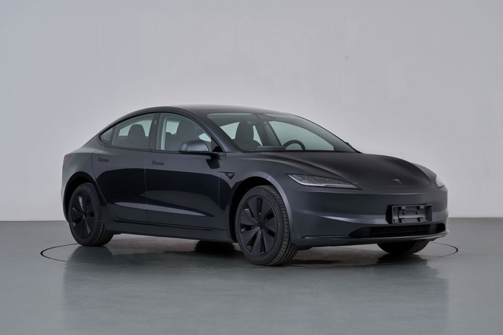 Tesla Model 3+: svelata la versione con un’autonomia di 830 chilometri per la Cina