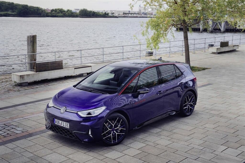Volkswagen ID.3 GTX FIRE+ICE ora disponibile in Italia