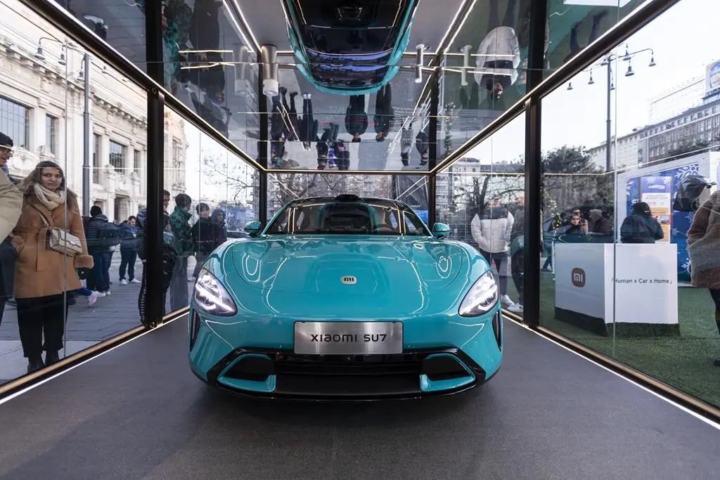 Xiaomi: pronto l’assalto all’Europa, le auto arriveranno nel 2027