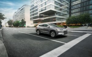 BYD rafforza ancora la sua posizione nel mercato auto in Italia ad agosto 2025