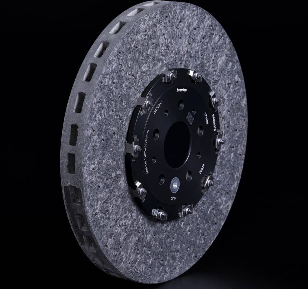 Brembo SGL Carbon Ceramic Brakes espande la propria capacità produttiva per soddisfare la domanda