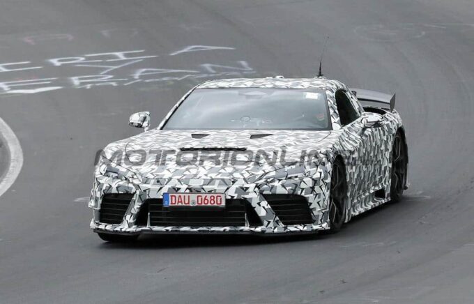 Lexus LFR 2026: test al Nurburgring con tre differenti versioni per la futura supercar [FOTO SPIA]