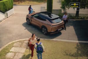 Lynk & Co 08 conquista le cinque stelle Euro NCAP [VIDEO]