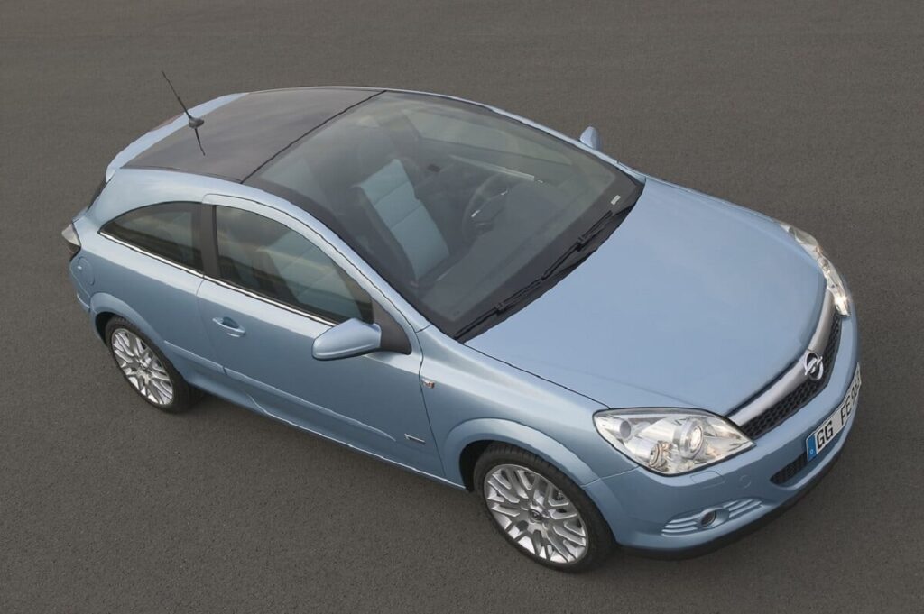 Opel: 20 anni fa la prima ibrida