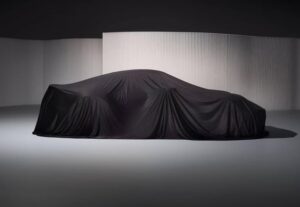 Nuova Porsche 911 Turbo: dovrebbe esserci lei sotto il telo dell’annunciata variante in arrivo [TEASER]