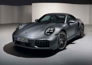 Porsche 911 Turbo S: la 911 più potente di sempre con il powertrain T-Hybrid da 711 CV [FOTO e VIDEO]