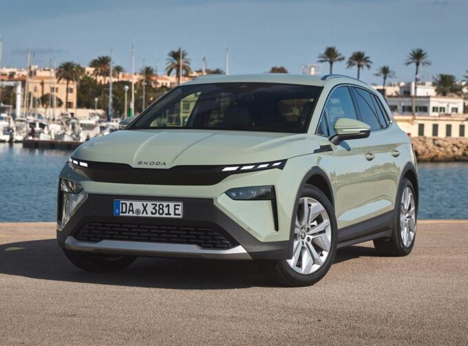 Skoda Elroq, novità per il MY26: debutta la versione 85x a trazione integrale