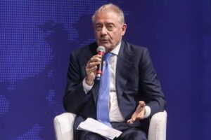 Urso: “Italia e Germania unite per cambio rotta UE sull’automotive”