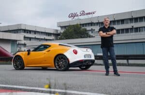 Alfa Romeo 4C Collezione GT Nicola Larini: consegnato da Nicola Larini il primo dei tre super esclusivi esemplari [FOTO]