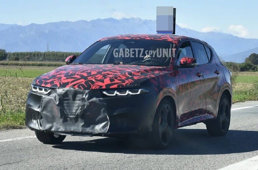 Alfa Romeo Tonale restyling: tutto pronto per il debutto [FOTO SPIA]