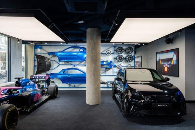 Alpine prende casa a Parigi: apre l’Atelier Alpine Paris [FOTO]