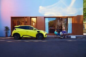 BYD e la tecnologia V2L: le auto elettriche diventano fonti di energia mobile