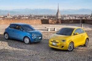 FIAT protagonista alla Torino City Marathon 2025 con la nuova 500 Hybrid Torino