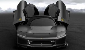 Zlatan Ibrahimovic festeggia i 44 anni con una Ferrari F80 personalizzata total black