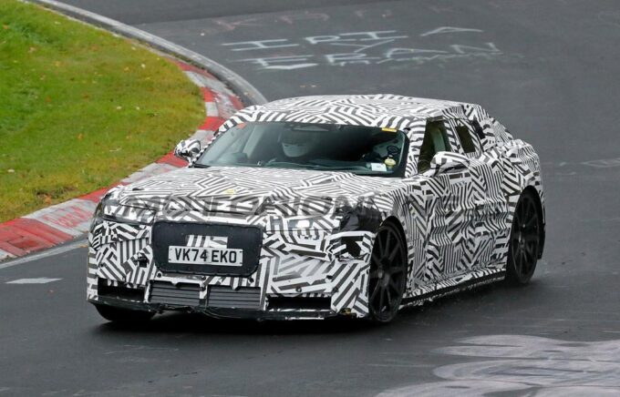 Jaguar Type 00: la nuova GT elettrica avvistata al Nurburgring [FOTO SPIA]