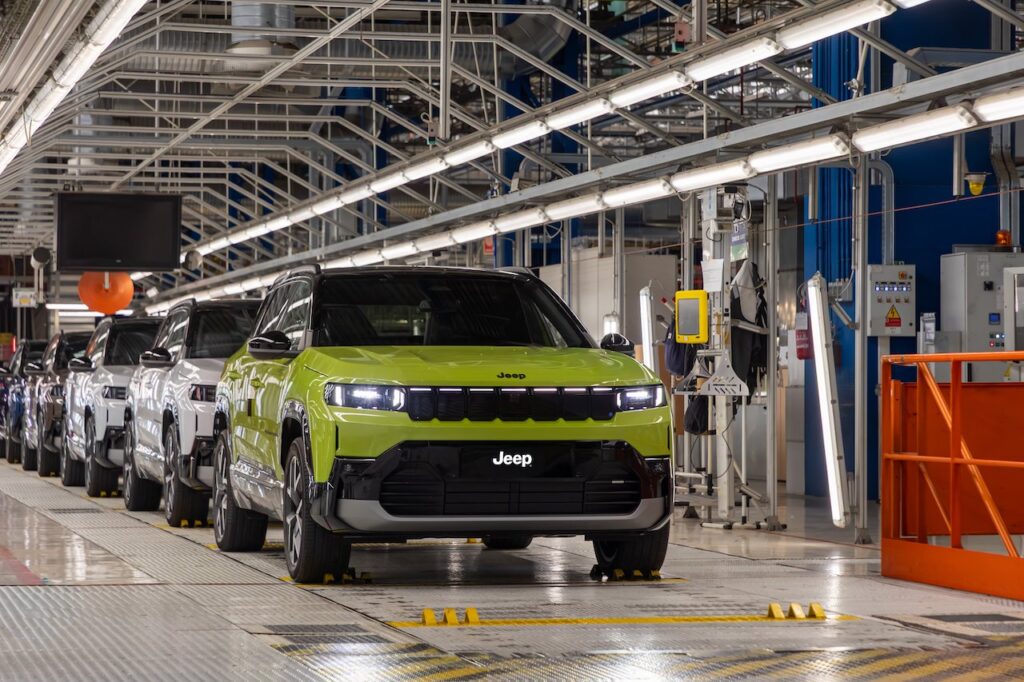 Jeep Compass 2025: via alla produzione nello stabilimento di Melfi