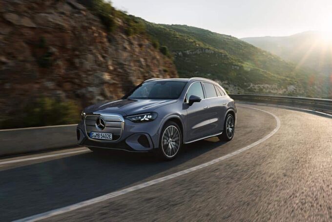 Nuova Mercedes GLC elettrica debutta in Italia: prezzi, autonomia e allestimenti [FOTO]