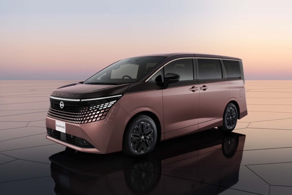 Nissan: la nuova Elgrand ed altre novità al Japan Mobility Show [FOTO]