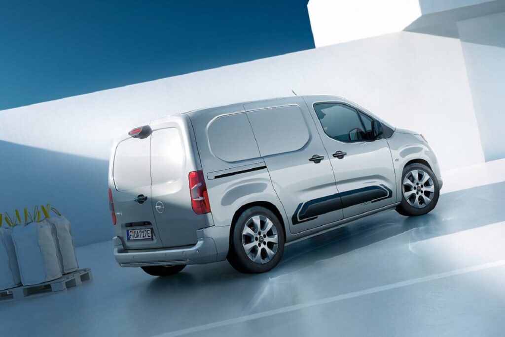 Opel Combo Tech: la nuova serie speciale ordinabile in Italia da 24.750 euro