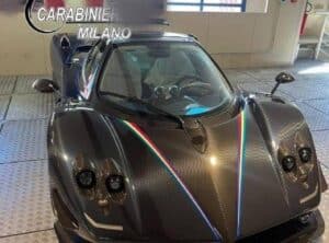 Milano, sequestrata una Pagani Zonda da 12 milioni: supercar noleggiata in Germania e rivenduta illegalmente