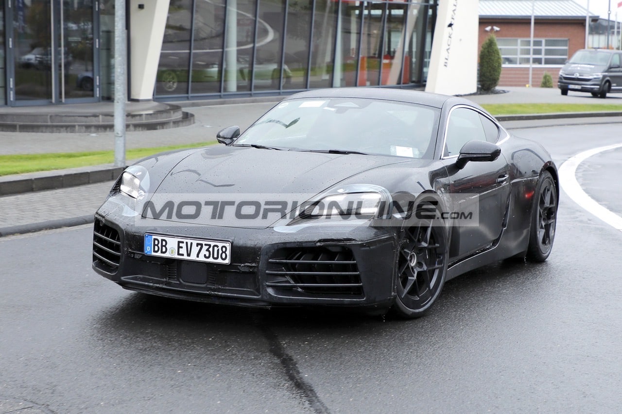 Porsche Cayman 2026: l’elettrica è vicina al lancio [FOTO SPIA]