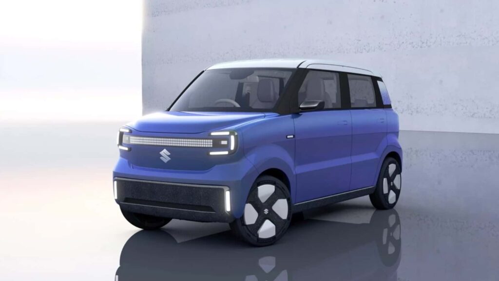 Suzuki Vision e-Sky: la kei car elettrica da 270 km di autonomia presentata al Japan Mobility Show [FOTO]