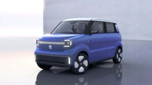 Suzuki Vision e-Sky: la kei car elettrica da 270 km di autonomia presentata al Japan Mobility Show [FOTO]
