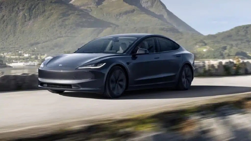 Tesla Model 3: il prezzo parte da 24.990 euro, grazie agli incentivi