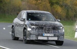 BMW iX3 M: prime FOTO SPIA del SUV elettrico ad alte prestazioni da 1.000 CV