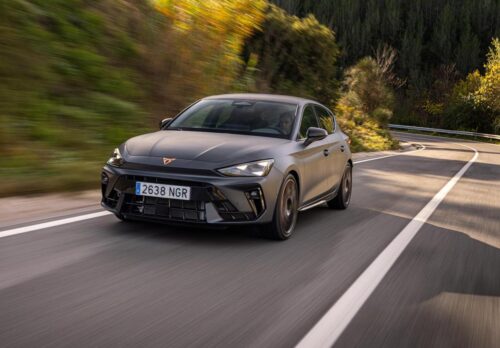 Cupra Leon VZ: motore 2.0 turbo da 325 CV per la Leon a trazione anteriore più potente di sempre [FOTO]