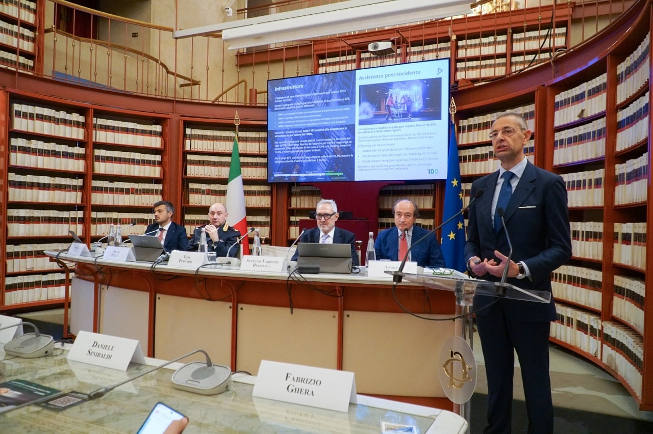 Sicurezza Stradale: DEKRA evidenzia il ruolo chiave dell’uomo e dell’IA nella sua Vision Zero