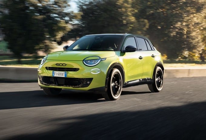 FIAT 600 Sport Edizione Milano Cortina 2026: la serie speciale dedicata alle prossime Olimpiadi Invernali [FOTO]