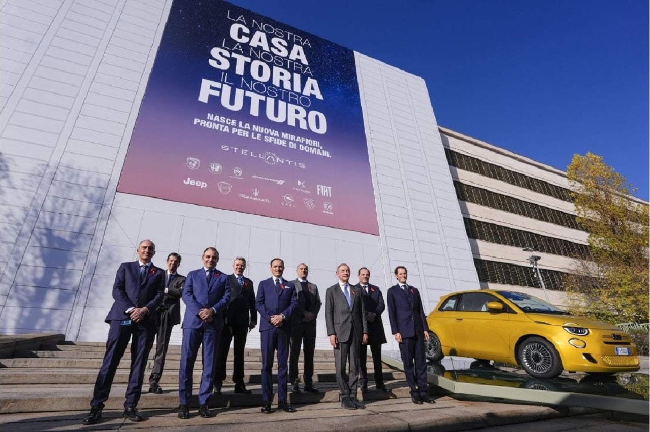 Fiat 500 Hybrid, Torino festeggia l’avvio della produzione a Mirafiori: 6.000 auto entro l’anno e 400 nuove assunzioni