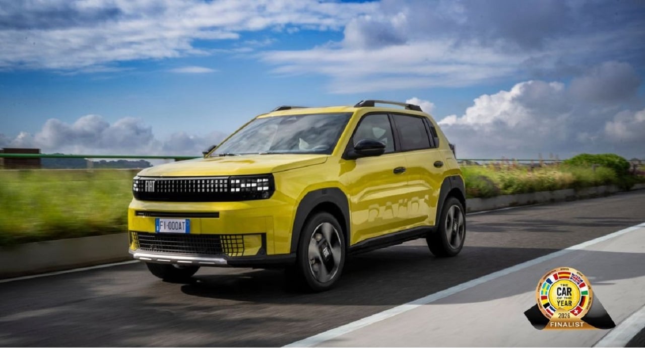 Fiat Grande Panda tra le 7 finaliste di Car of the Year 2026