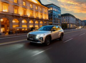 Hyundai Tucson Dark Line: lo spot “Lascia il segno” realizzato interamente con l’intelligenza artificiale [VIDEO]