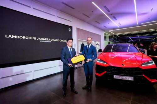 Lamborghini Jakarta apre il rinnovato showroom con Revuelto e Urus SE [FOTO]