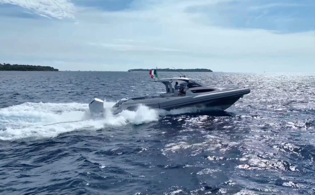 Mar.co E-Motion 44: la prova del maxi rib da Cannes [VIDEO]