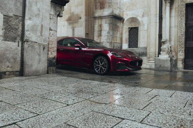 Maserati GranTurismo Rosso Velluto