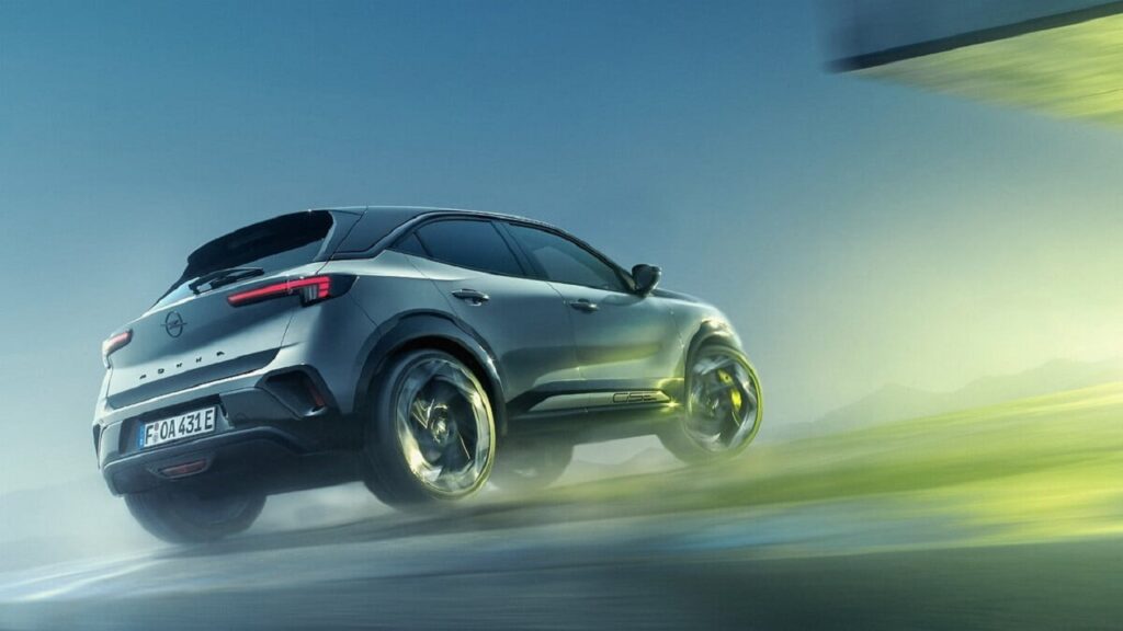 Opel Mokka GSE completa la gamma del SUV portando il piacere di guida ad un nuovo livello