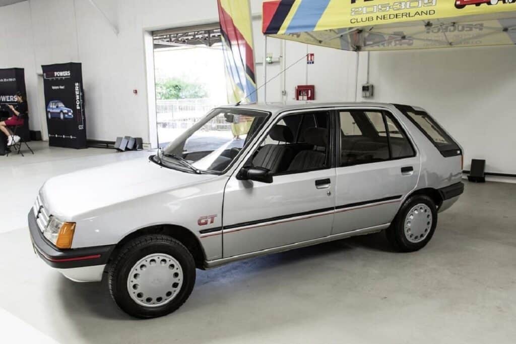 Peugeot 205: ecco le due station wagon mai entrate in produzione