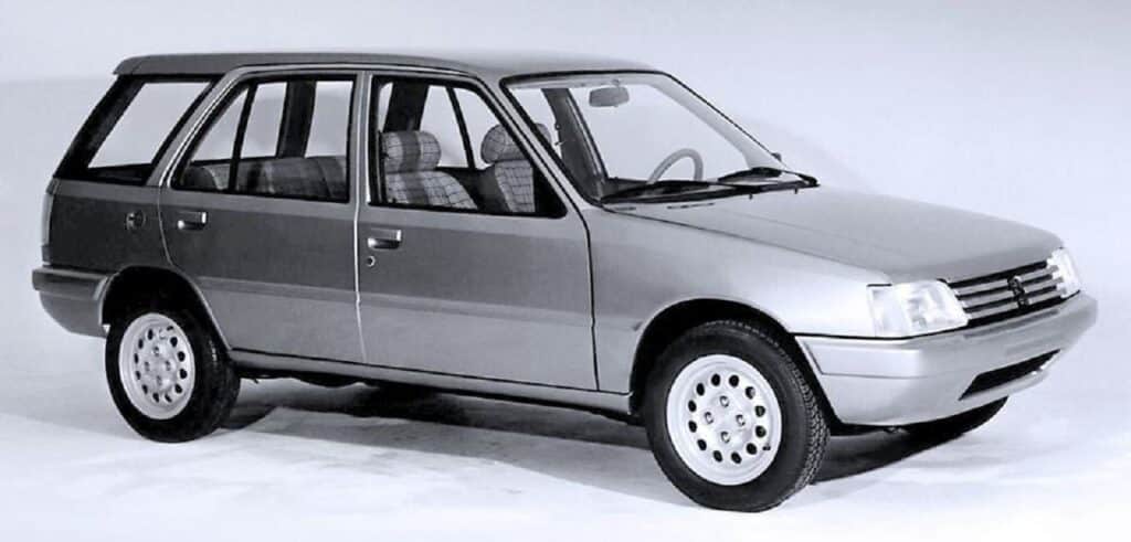 Peugeot 205: ecco le due station wagon mai entrate in produzione
