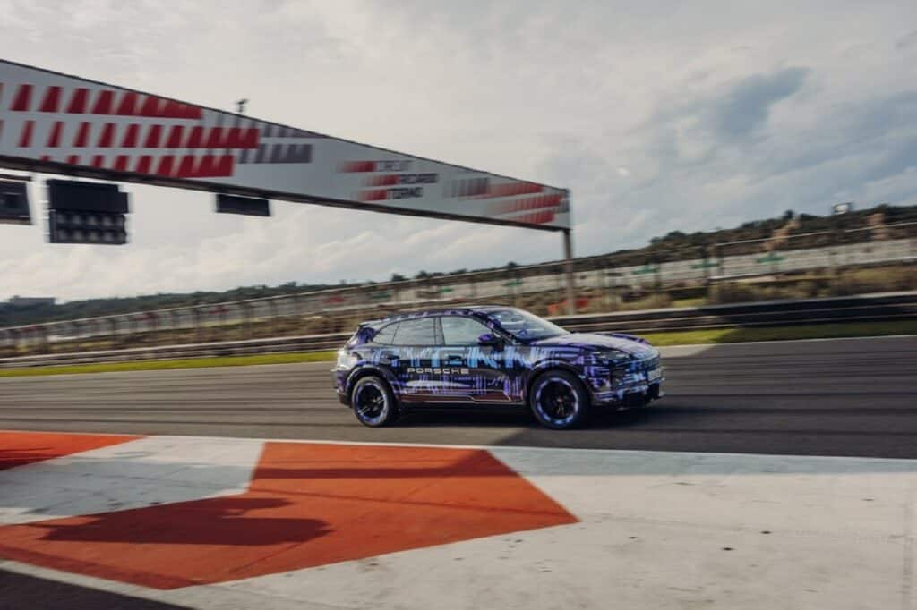 La tecnologia della Porsche 99X Electric applicata al nuovo SUV