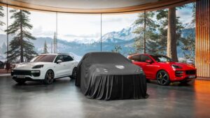 Porsche Cayenne Electric: debutto mondiale il 19 novembre per il nuovo SUV elettrico di Stoccarda